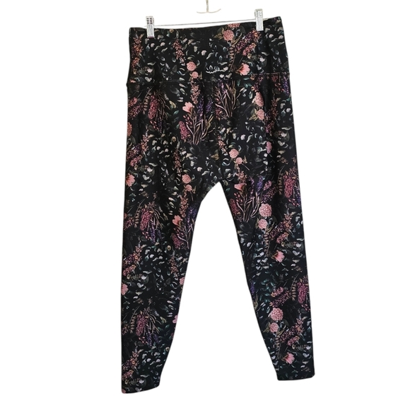 Beyond Yoga Floral High-waisted Midi Legging NWOT - Picture 2 of 6